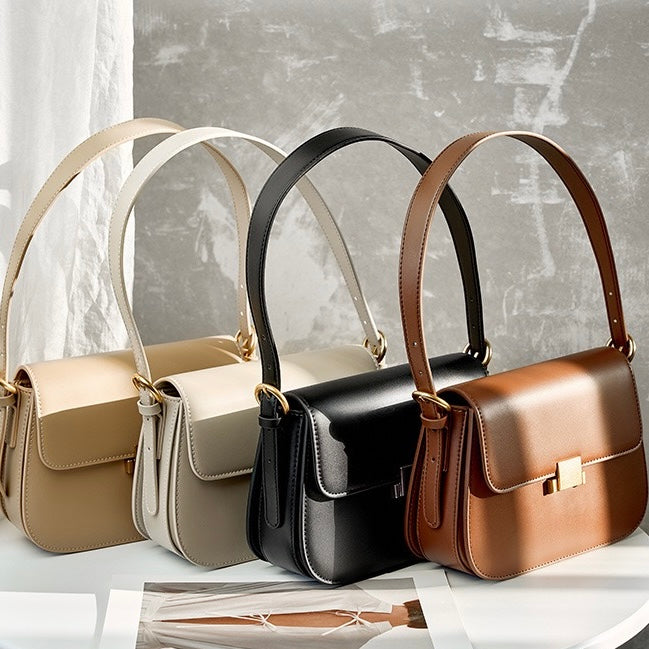 Sac Bandoulière Femme – Rabat Élégant & Détails Dorés