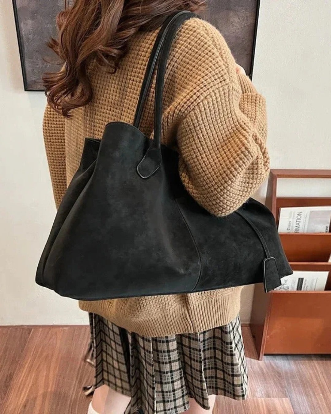 Grand Sac Cabas Femme – Format Spacieux & Finition Douc