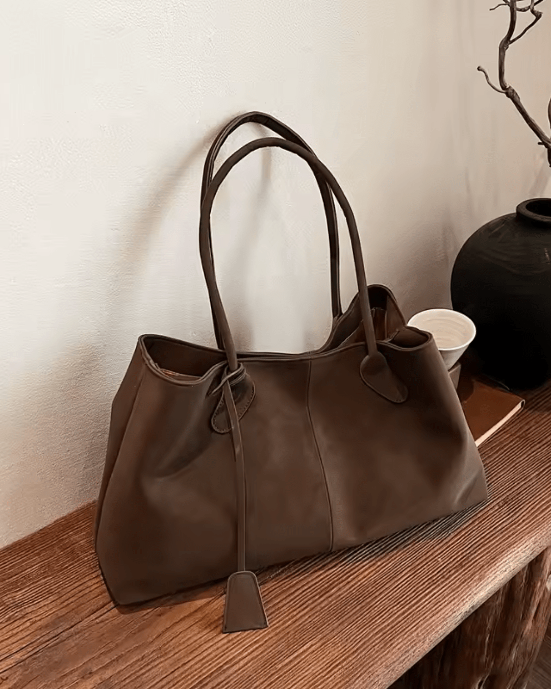 Grand Sac Cabas Femme – Format Spacieux & Finition Douc