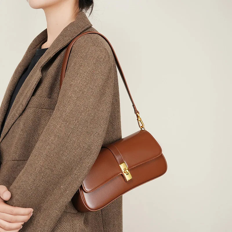 Sac Bandoulière Femme – Format Compact à Fermoir Doré