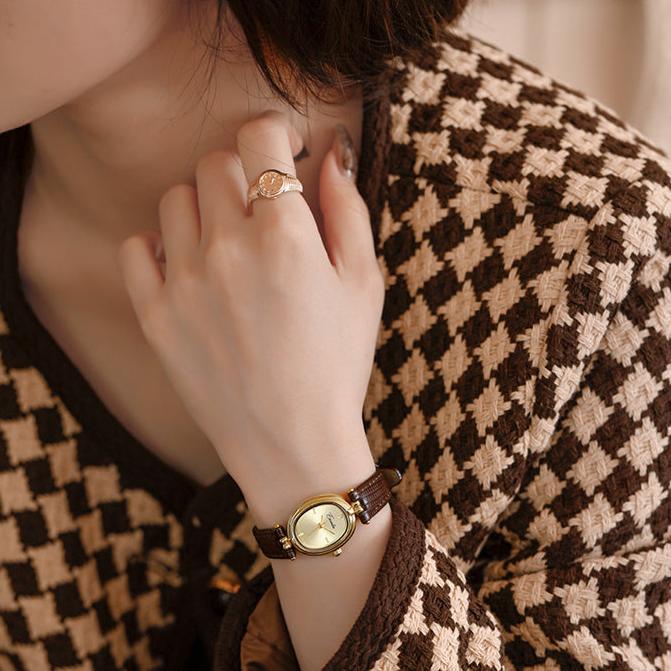 Montre Femme Élégante | Bracelet Rectangulaire
