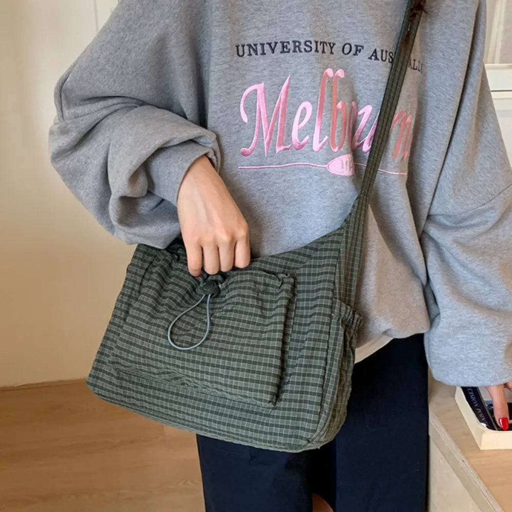 Sac Bandoulière Femme en Nylon – Léger, Spacieux et Pratique