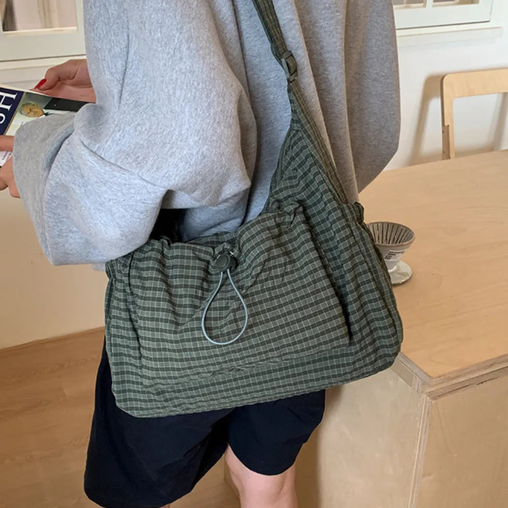 Sac Bandoulière Femme en Nylon – Léger, Spacieux et Pratique