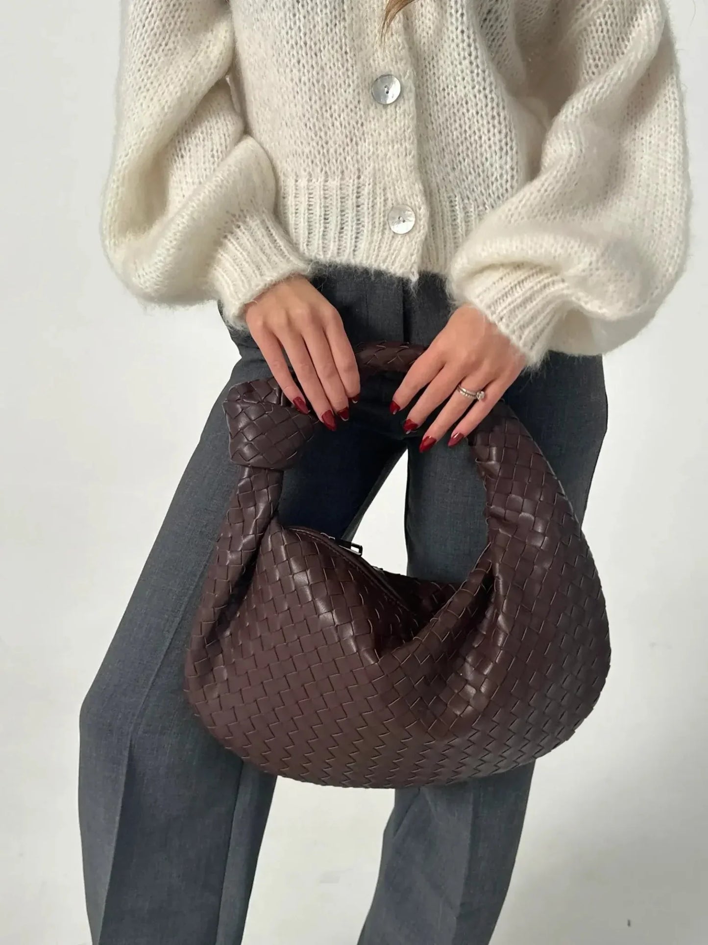 Sac Bandoulière Tressé Femme – Nœud Élégant & Format Compact